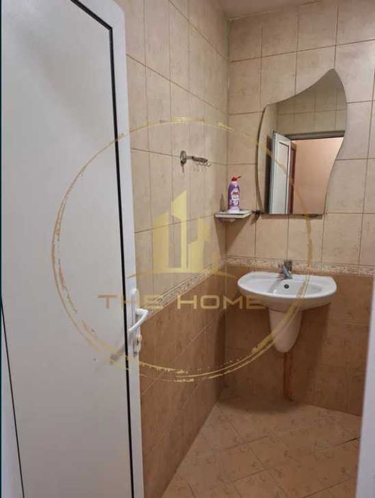 Дава се под наем Тристаен апартамент в Варна, Цветен квартал - 80 кв.м за 500 € - Снимка #9