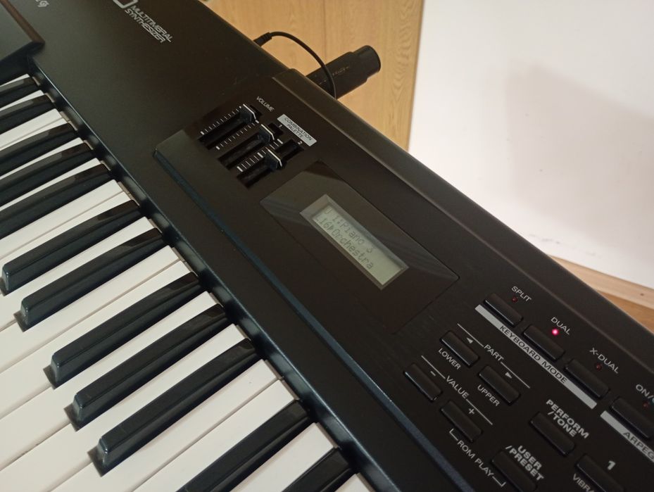 Roland XP-10 Pian digital orga sintetizator
