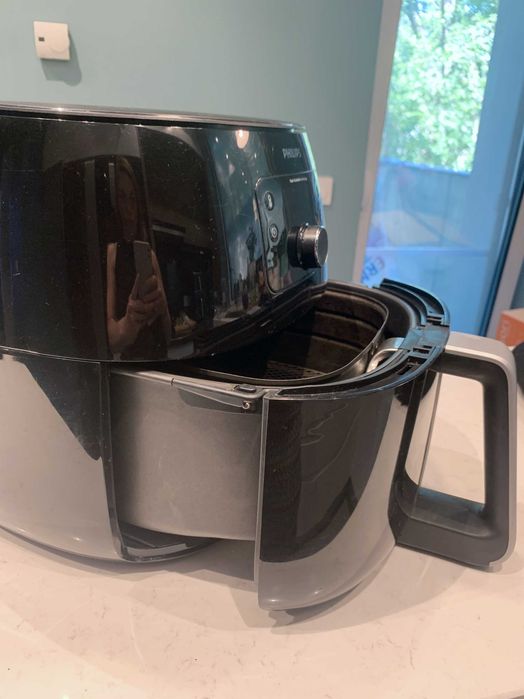 Philips Airfryer Twin TurboStar – отлично работещ, запазен