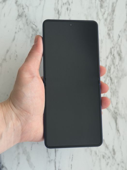 Vand/schimb Samsung Z Flip7 256gb