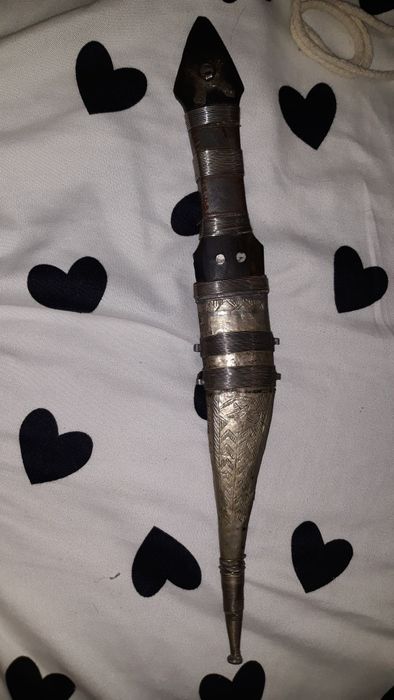 Cutit  vechi cu teaca