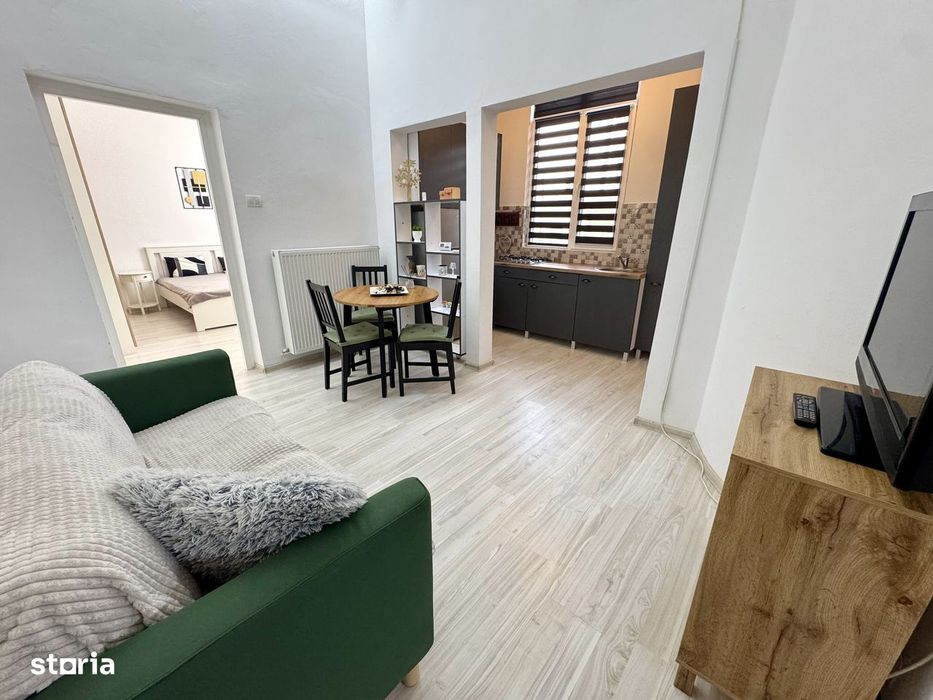 Vand apartament 2 camere, ultracentral, Str. Episcopiei