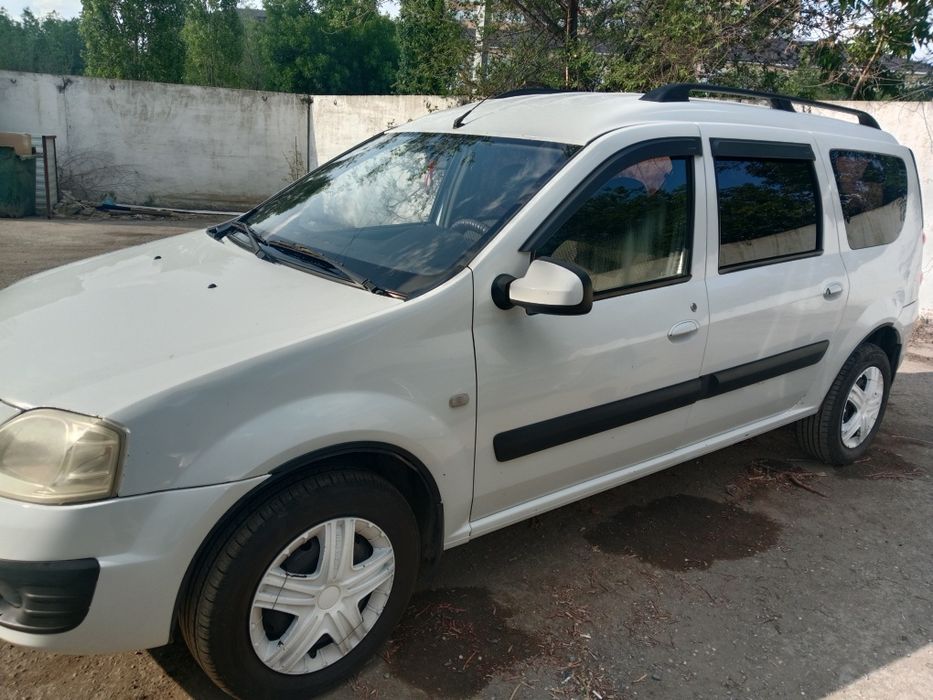 Продам Ларгус 2014г