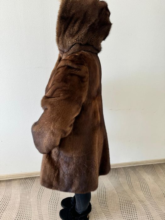 Продам шубу из меха норки