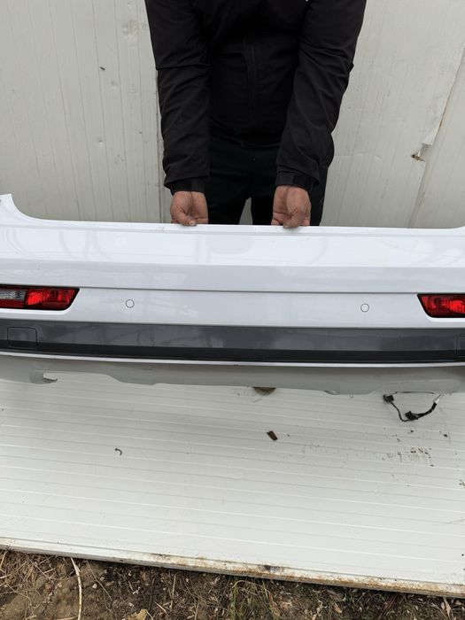 Bara spate Audi Q3 impecabila an 2016 comlleta!