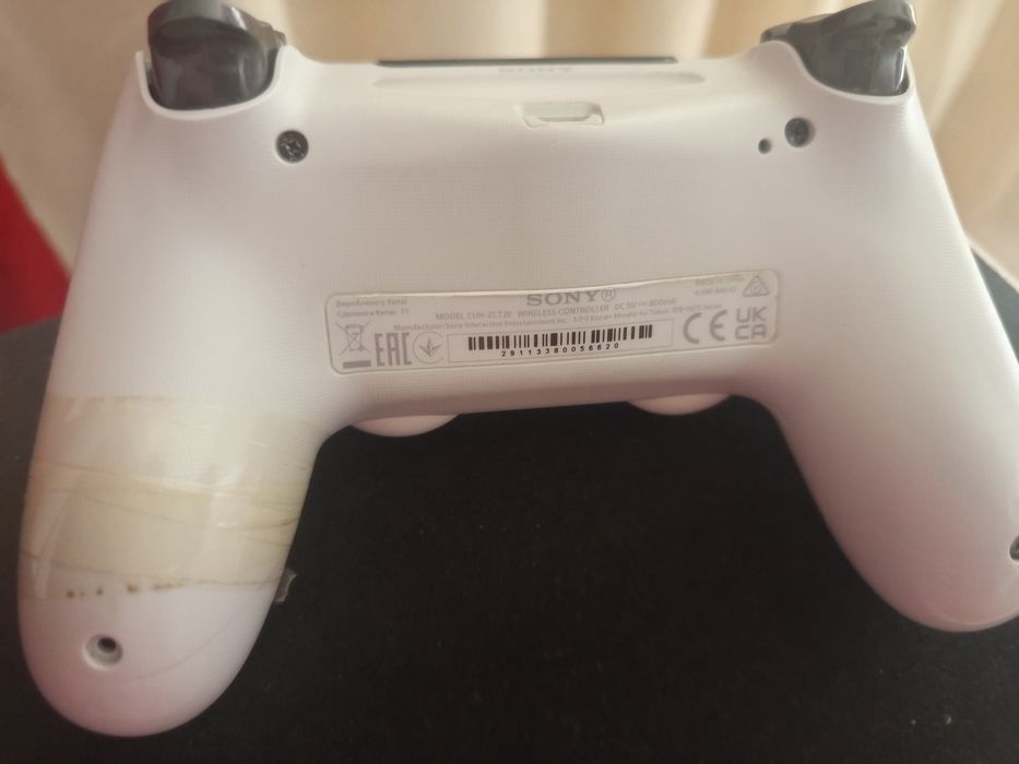 controler PS4 original funcționează perfect