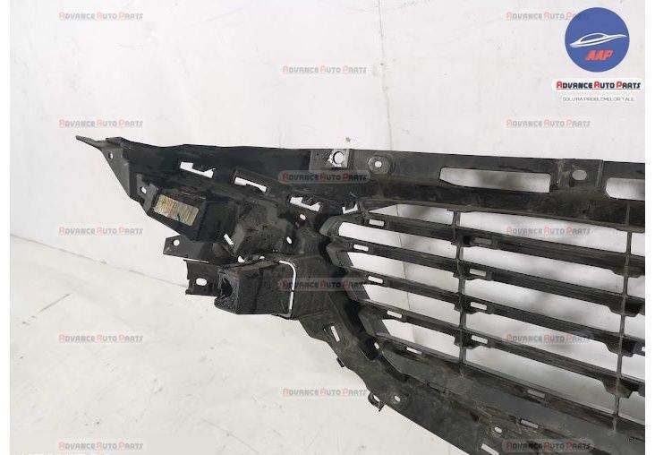 Централна решетка за радиатор Оригинална Мазда 6 / Mazda 6 [Оригинална