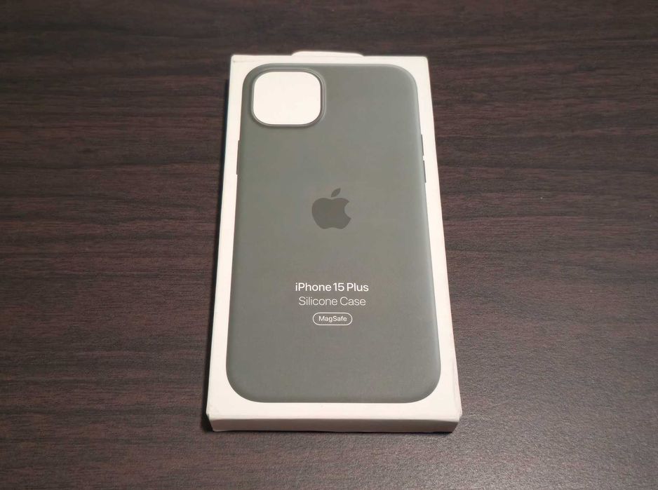 Husa silicon originala Apple Silicone Case Magsafe iPhone 15 Plus