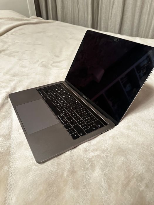 Macbook Pro 13'' Touchbar 2018