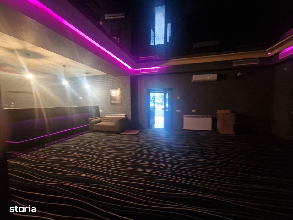Navodari-Spatiu Comercial 250mp,vitrina stradala,activitatii multiple