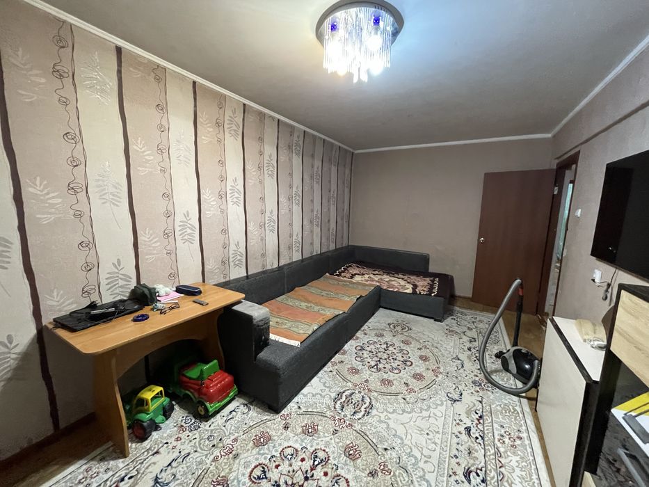 Продается 3шка Улучшенка на Валентине