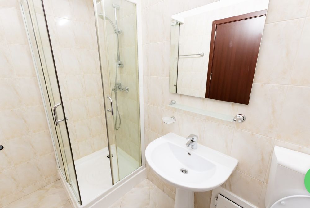 Închiriez studio west gate urgent!