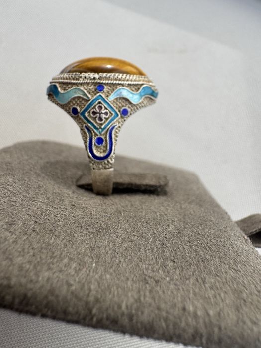 Inel din argint, email si ochi de tigru