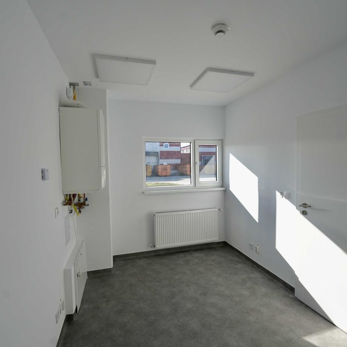 Hală Clasa A de închiriat cu 100% energie verde – 4.713 mp