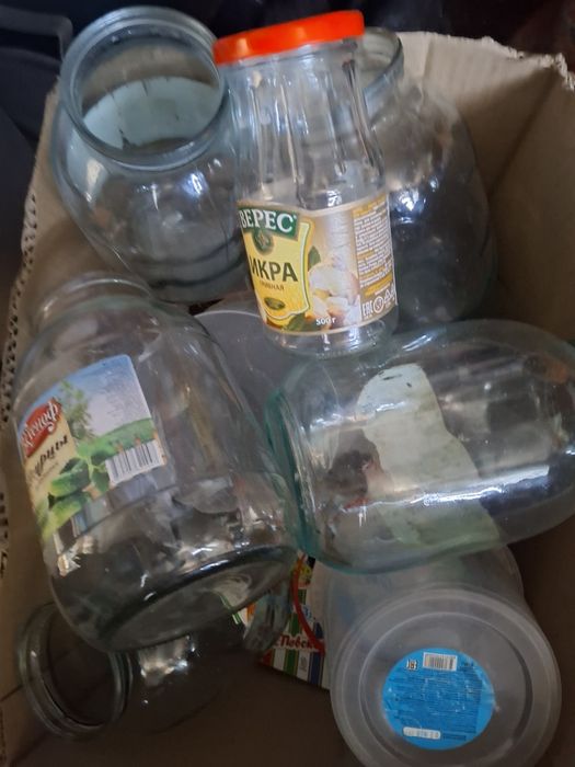 Продам банки все по 100 тг