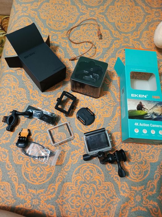 Экшен камера Eken