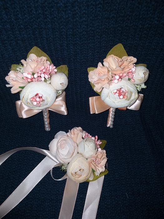 Свадебный букет с бутоньерками