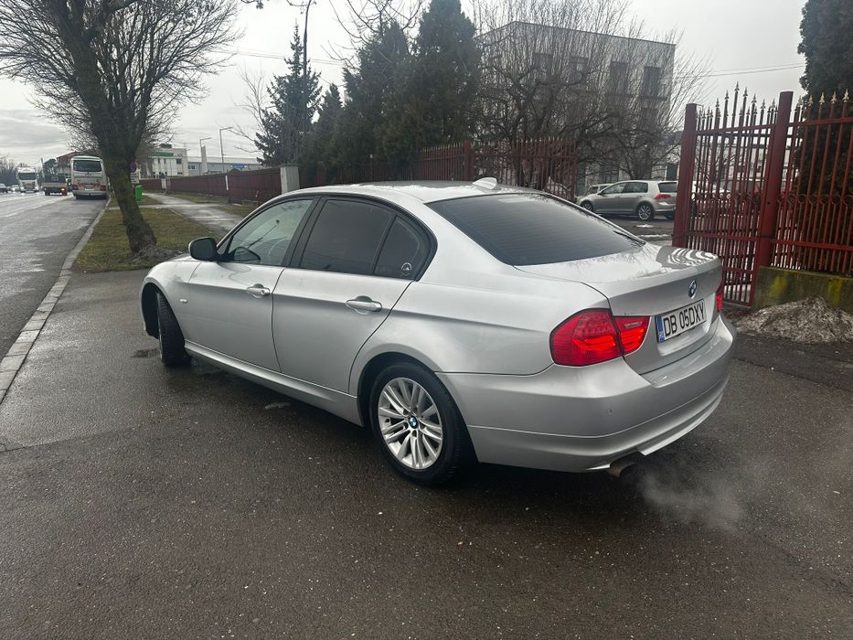 Vand BMW E90 facelift 318i 143 cai