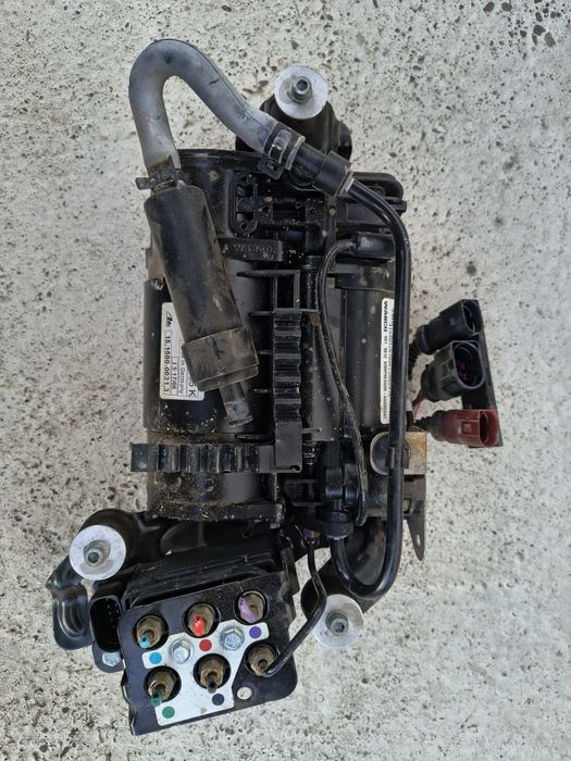 compresor perne aer 3d0616005k pentru vw phaeton