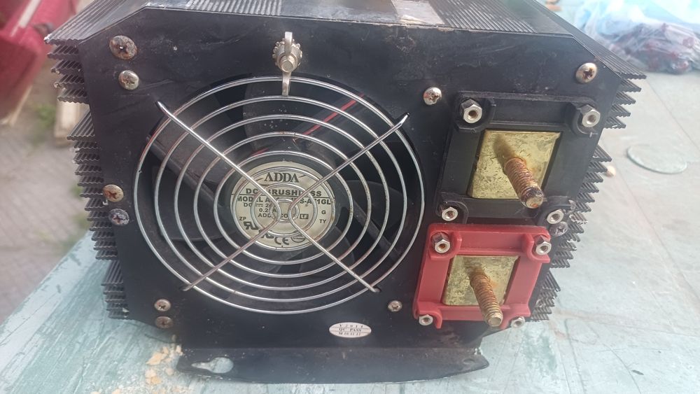 Инвертор  2500w  24 v волтов