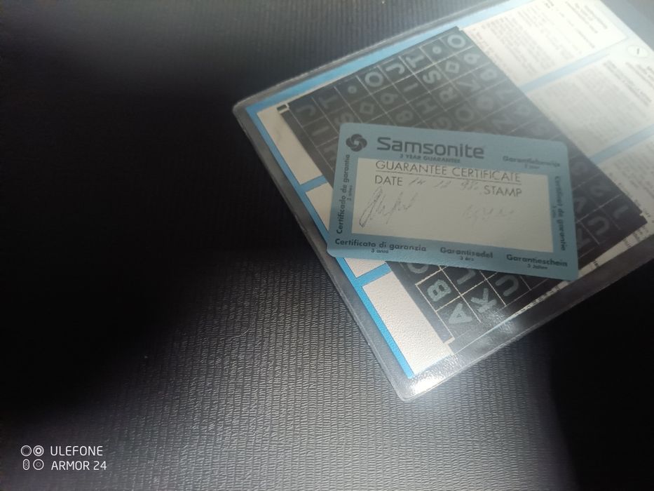 Винтич Твърд Куфар Самсонаит