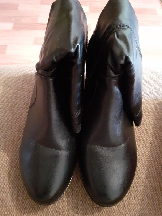 Продам сапоги 40 размер