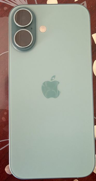 iPhone 16 128Gb в отличном состоянии