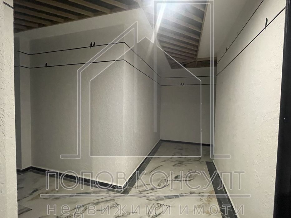 Продава се Двустаен апартамент в Пловдив, Остромила - 86 кв.м за 1150 €/кв.м - Снимка #3