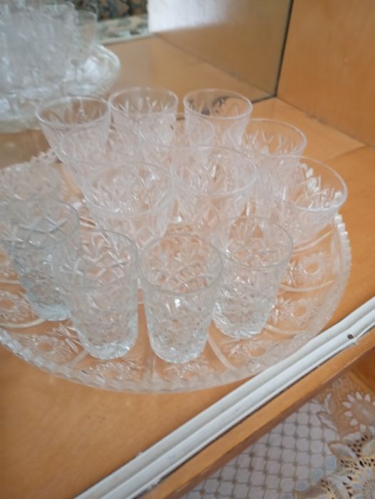 Хрусталь разный,вазочки ,бокалы ,стопки