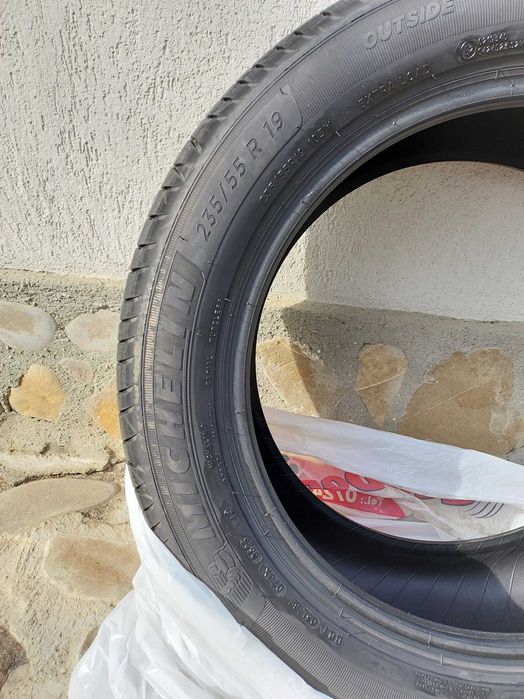 vand avelope de vara Michelin e PRIMACY AO , noi , de prim montaj , 235/55 R19 105W , pret de catalog 880 lei/bucata , pret de vanzare 650 lei/bucata