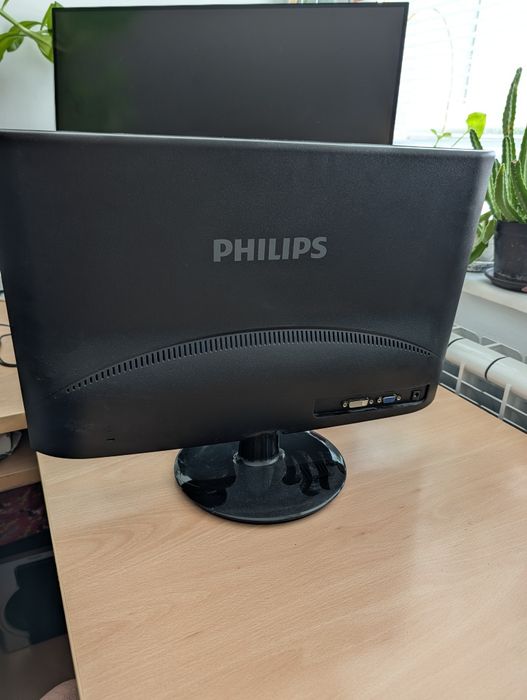 Монитор Philips 191E, 19 инча, 1366х768 HD