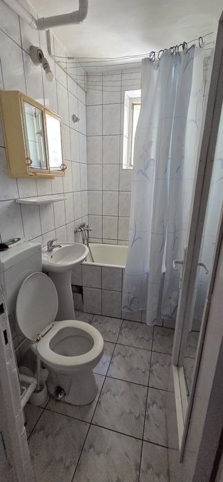 Inchiriez apartment cu 2 camere zona Eminescu