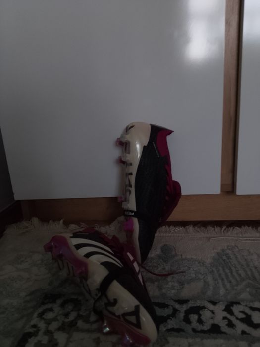 Бутсы  Predator Adidas