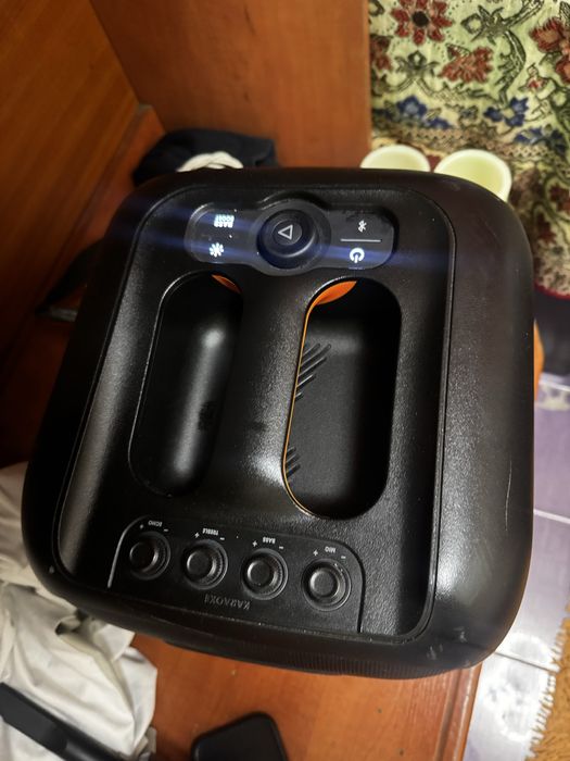 Partybox Encore 100w rms