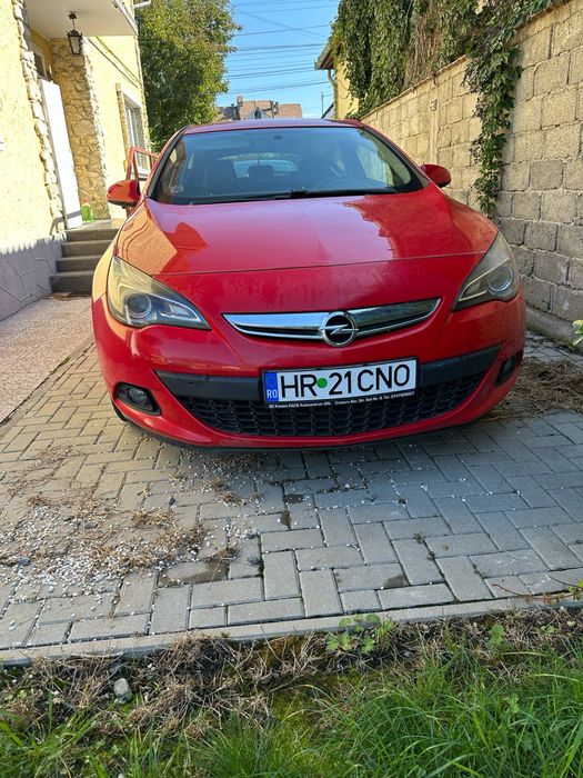 Opel astra GTC 2012