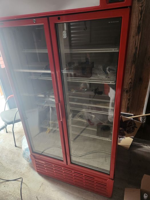 Продам холодильник кола