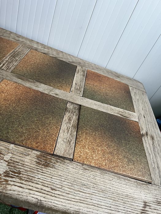 Masuta din lemn masiv