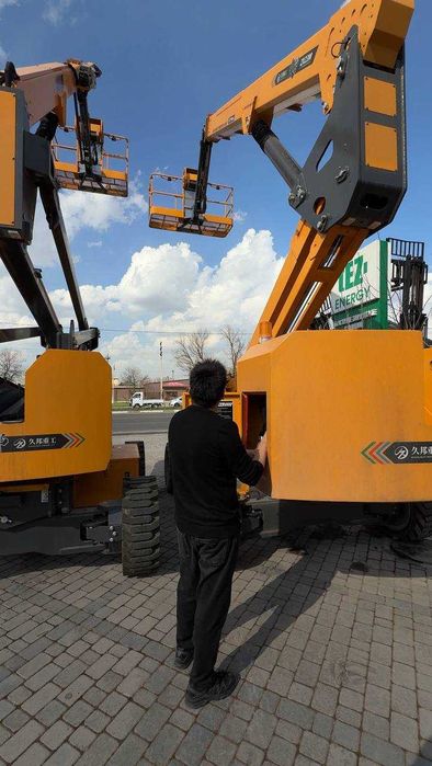 teleskopik ko'tarish moslamasi elektr havo ishlari platformasi