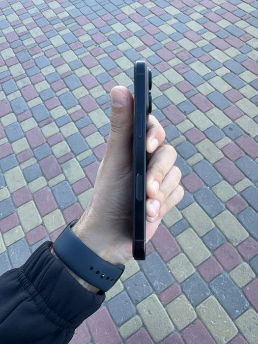 iPhone 16 про 256гб