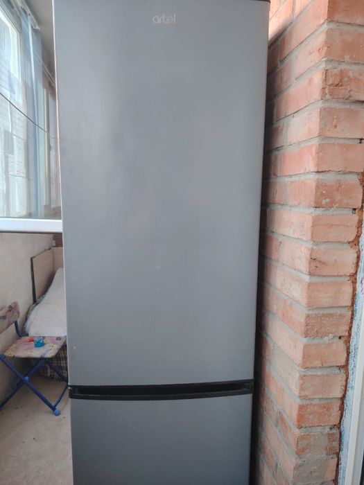 Холодельник artel