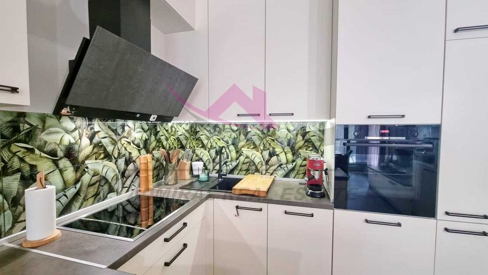 Дава се под наем Двустаен апартамент в Варна, Чайка - 68 кв.м за 1000 € - Снимка #1