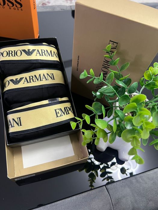Boxeri barbati.