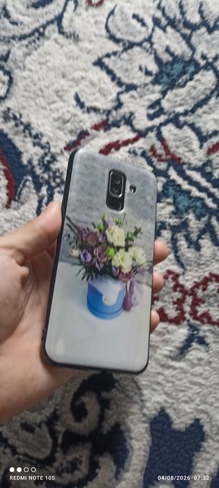 Samsung J8.Samsung 03S sotiladi