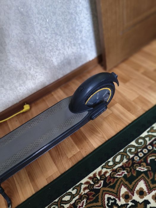 Найнбот g30P электросамокат