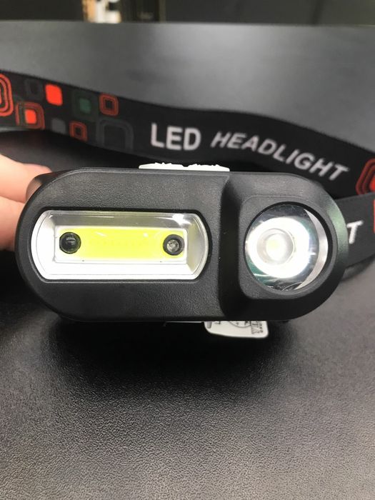 Надобный фонарик с датчиком. Используется аккумулятор формата 18650.