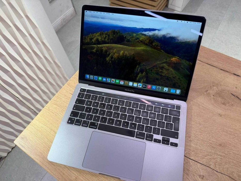 MacBook Pro M1 2020 – 16GB RAM – 512GB SSD –