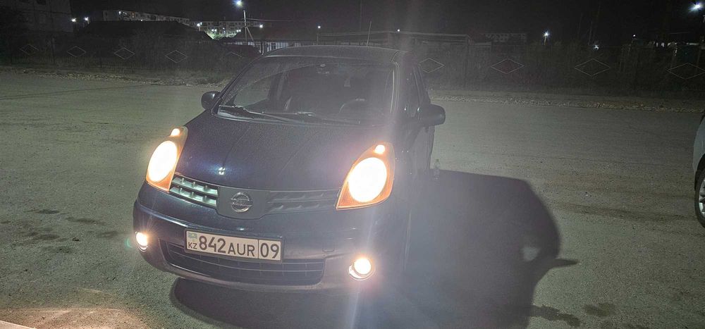 Продам nissan note e11 luxury
