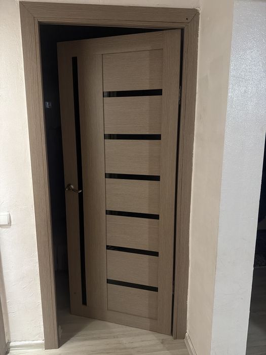 Продам двери межкомнатные