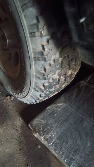 Грязевые шины с дисками на опель фронтера а!