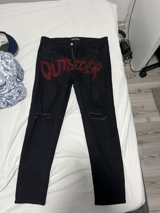 Blugi Life of an Outsider 42